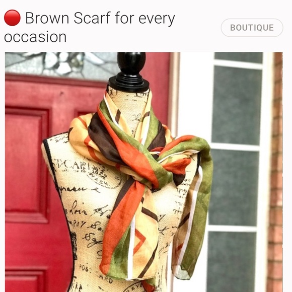 New Women’s Scarf, sarong or coverup - Picture 4 of 5